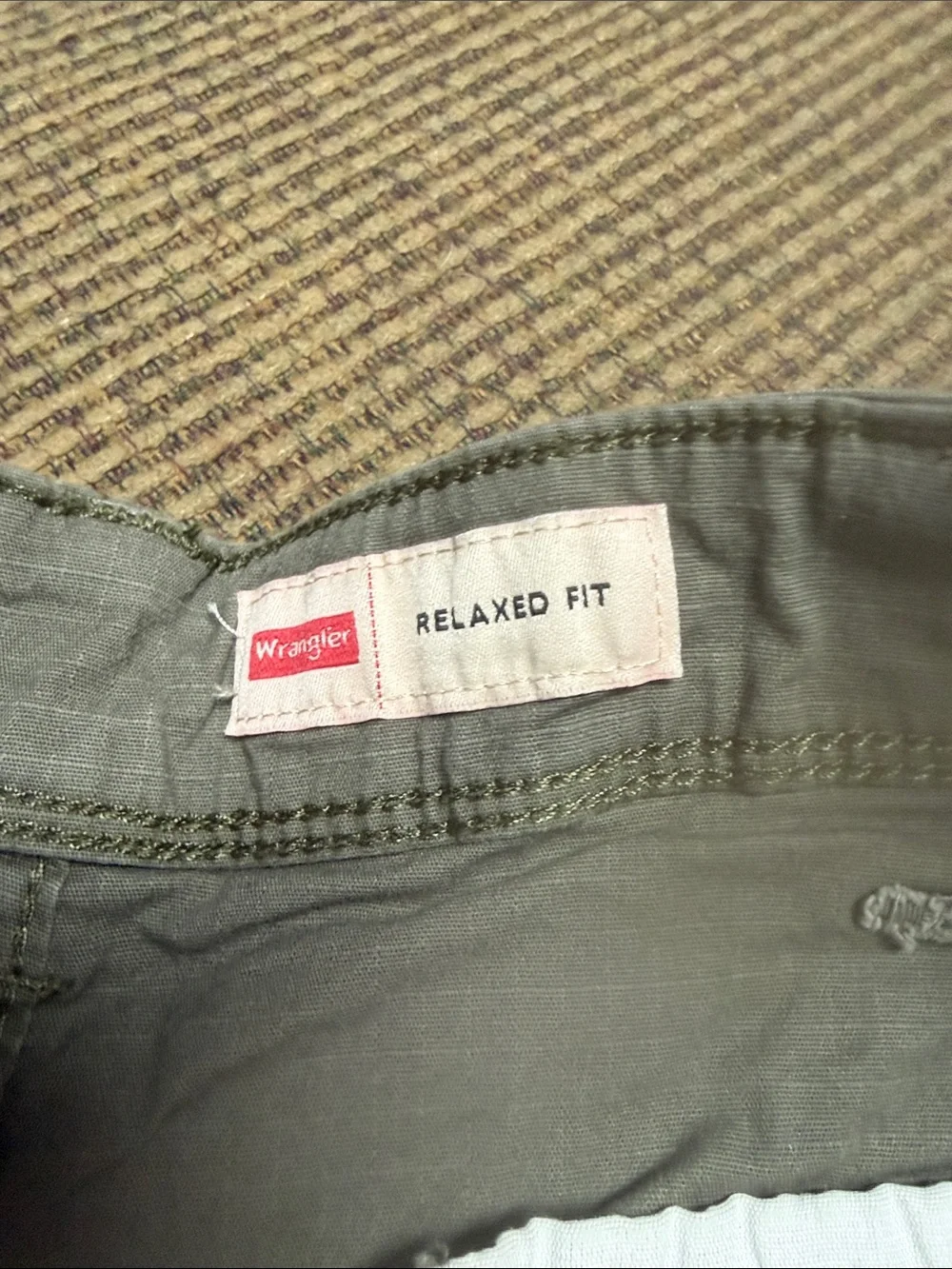 Wrangler Men's Cargo Shorts in Olive Green